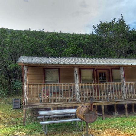 Riverstone Cabins Hotel Leakey Exterior photo